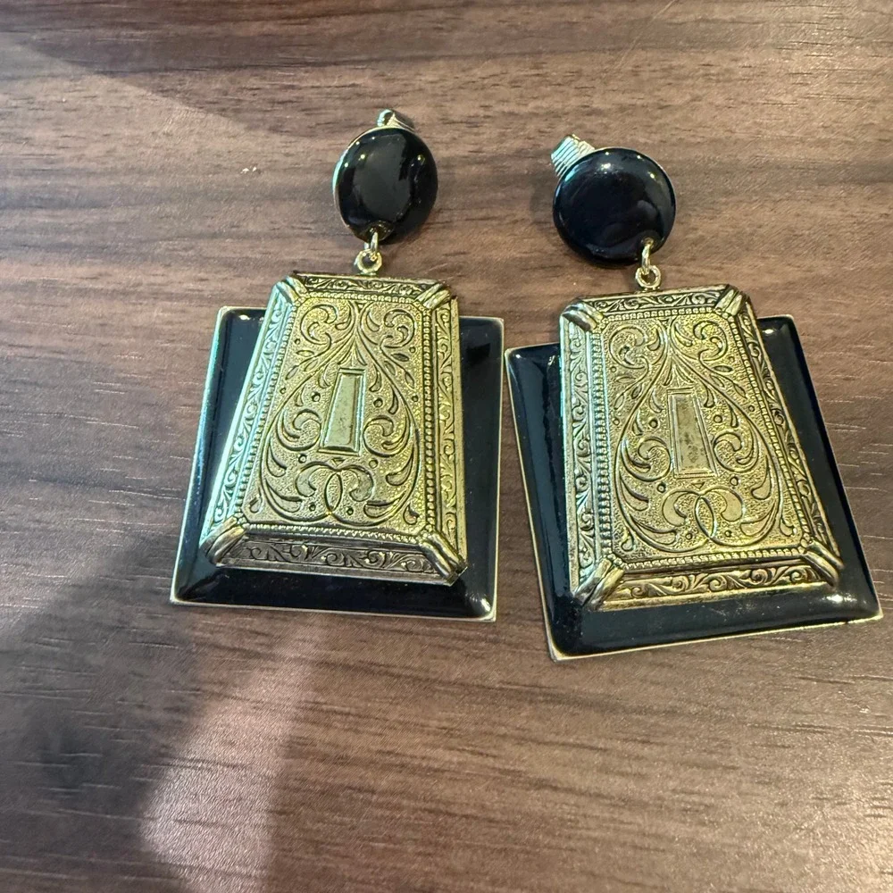 Vintage Style Art Deco Statement Earrings Black Gold Oversized Clip On 3